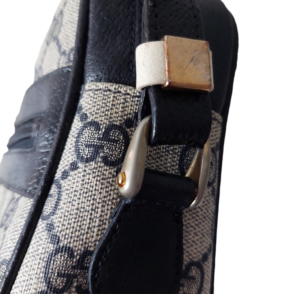 Gucci Vintage Crossbody bag. - Picture 12 of 16
